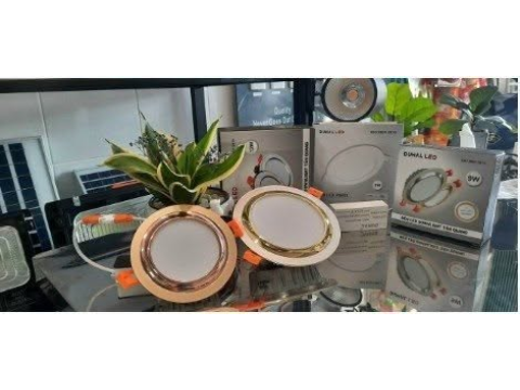 Giao hàng đèn led âm trần ở Xuân Lộc